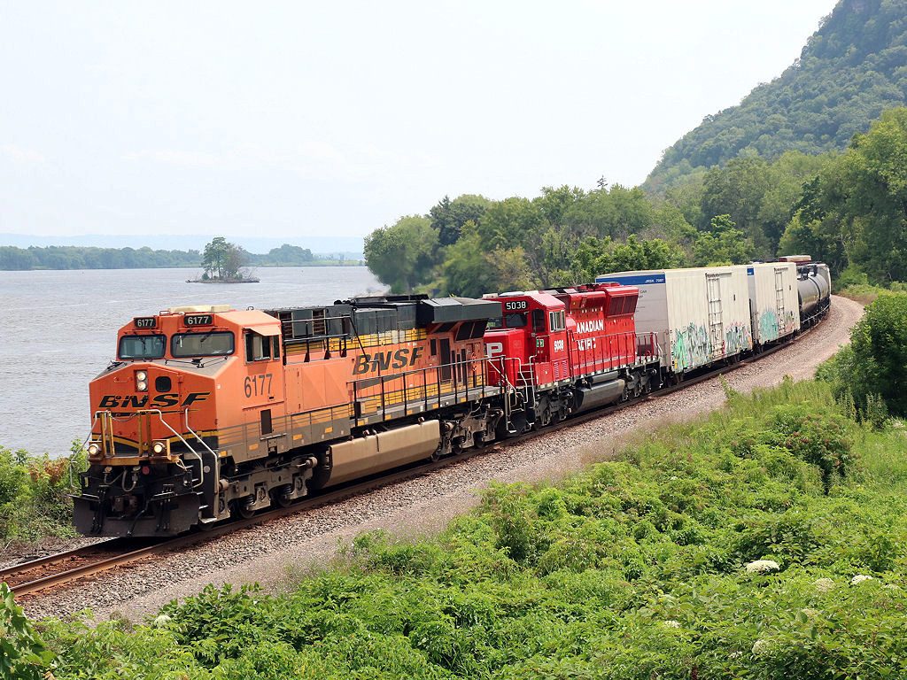 BNSF 6177